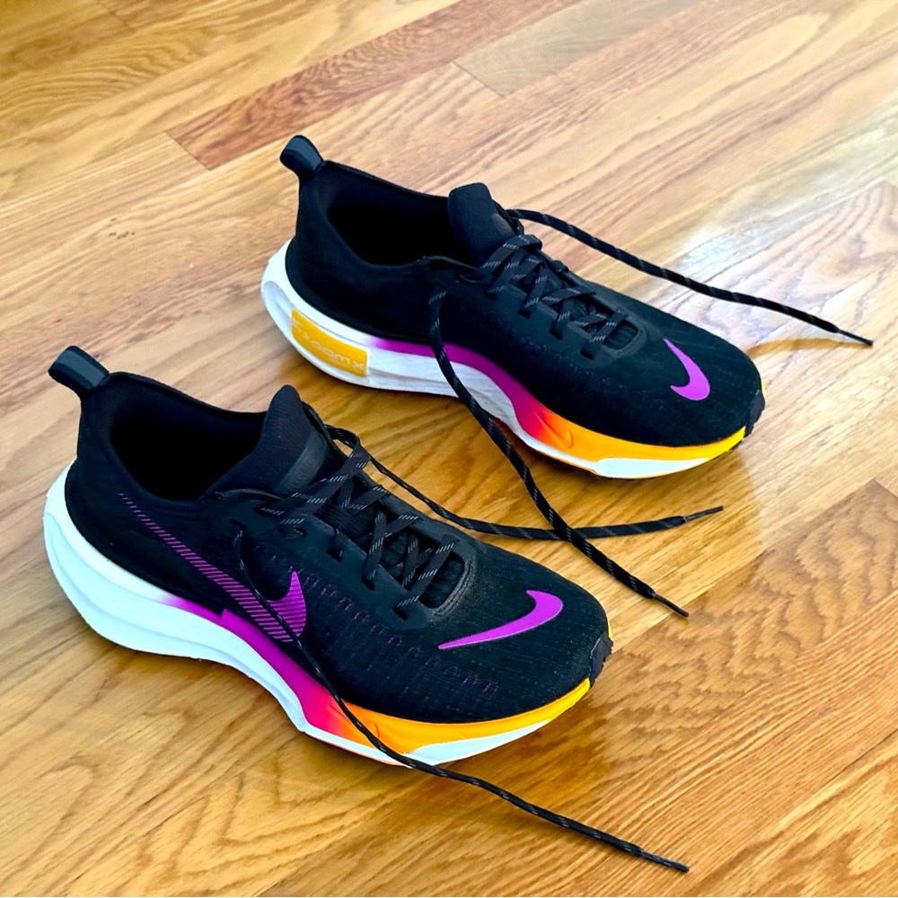 Black and orange Nike Invincible 3 women’s road running shoes size 9.5